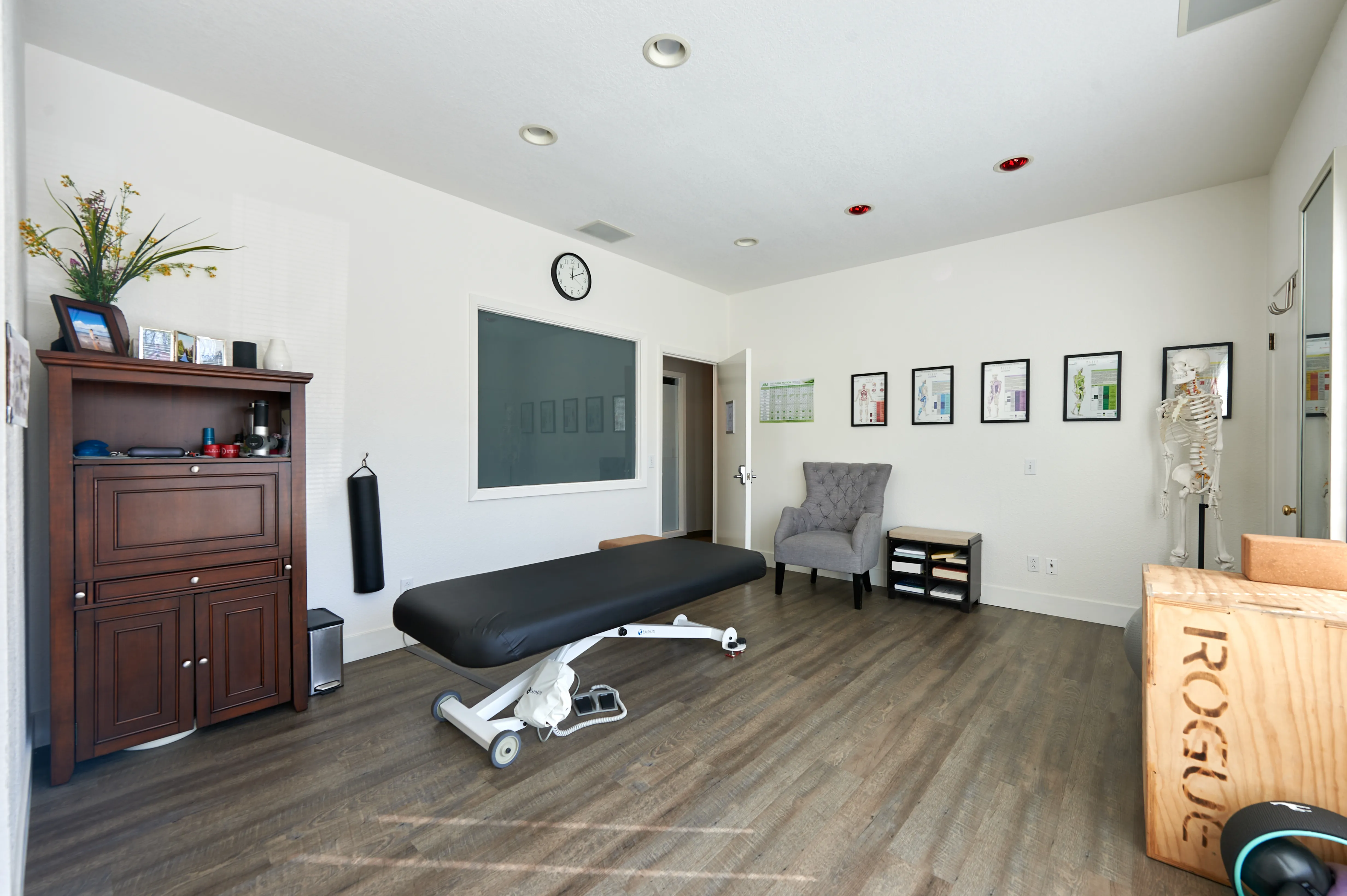 Treatment room at Santa Rosa Pain and Performance