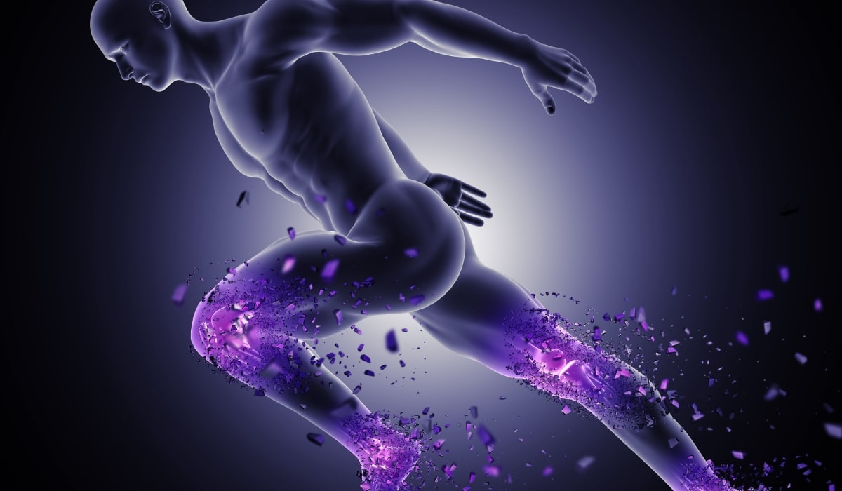 Image of a man running with highlights on both knees and his ankle to show zero pain