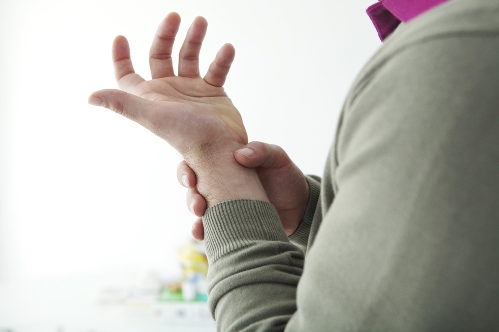 Carpal Tunnel, Weightlifting, And Pain – A Real Connection?